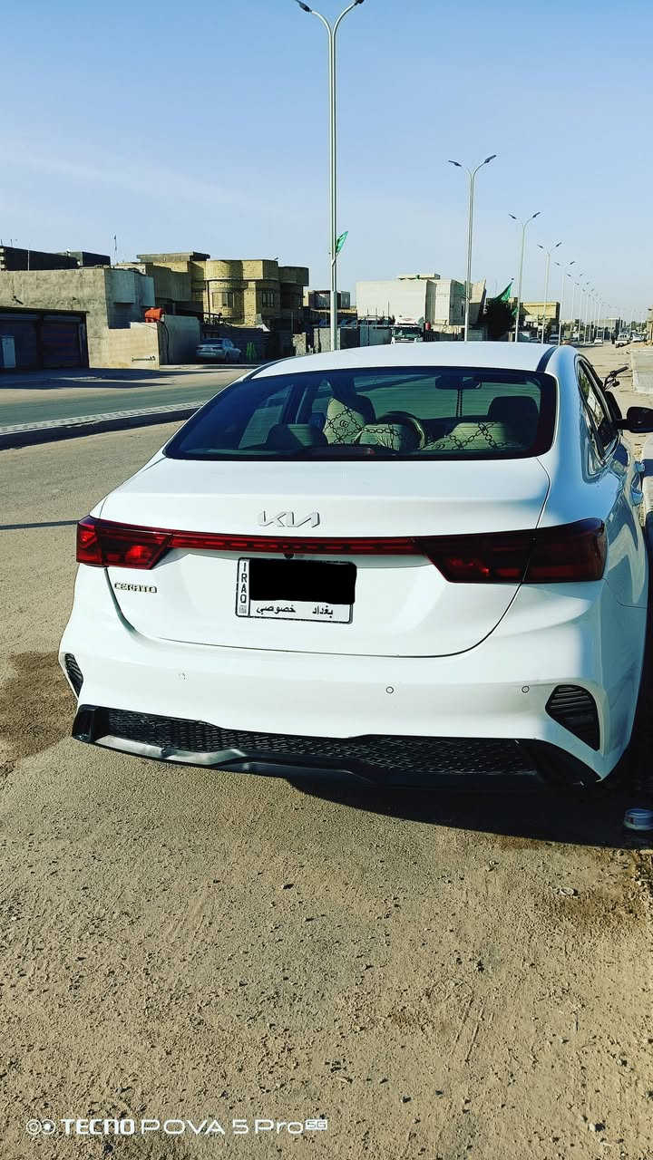 سلام عليكم 
سيراتو مديل 2022 خليجي
مواصفات نص فول ويل كب
السياره اقصاد استقطاع مباشر تنتهي 2027
رقم بغداد 
مكان السياره بصره مركز
بيهاا جاملق الامامي اليسار مبدل + بيهاا بارد بداير الورهه السائق 
للاستفسار ***********
السعر 140وبيهاا مجال
