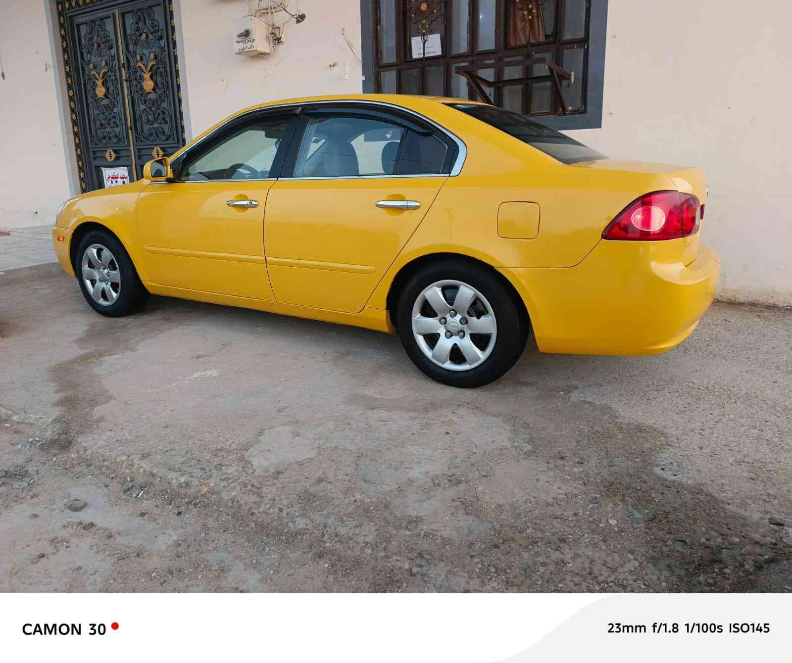 السلام عليكم
عيدكم مبارك 
اخوان اوبتيما امريكيه موديل 2008 
رقم بغداد تحويل ثاني يوم 
سياره خير من الله ناعمه وحلوه 
كير ومكينه حاله جيده 
دواخل جيس من فضل الله 
تبريد ثلج 
سعره 90 وبيه مجال حك جيه 
المكان سماوه جربوعيه
استفسار 
***********
