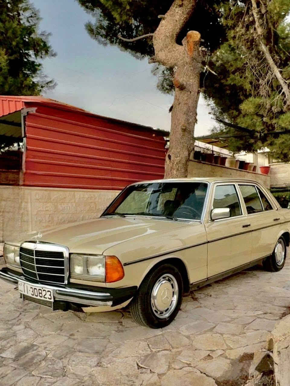 لعشاق النضافه وتميز وكلاسيك 🇩🇪
اقرأ اعلان كامل السعر موجود تحت وسياره حبة وحده من النضافه وشغل الي عليها 
وذا عجبك صلي على النبي بتعليقات 

مرسيدس 1984 🇩🇪
متور قرش ونص 2002 احمر اسبورت وانتر كولر ✈️
يمشي بتنكه 180 وطالع 
قير اتماتيك قرش ونص 2002 
فتحه كهرباء 
مفتاح شفط 
ترخيص طويل 
فحص جيدات واحد مضروب 
لا يوجد هريان ولا صدا 
مكنيكه وكاله بمعنا حرفي 
دهان وغرفه وكاله شوفت عينك بصور 

السعر المطلوب 2800 دينار وشرا يبشر 

موقع - السلط 

للاستفسار اكثر 0779280280


**إذا كنت صاحب هذا الإعلان وتريد حذفه لأي سبب، رجاءا أرسل رسالة إلى الدعم الفني**