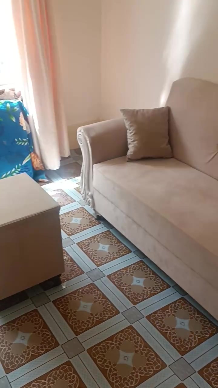 تخم عشر مقاعد خمس قطع وطبله واربع كوشات للبيع 170 بي مجال


**إذا كنت صاحب هذا الإعلان وتريد حذفه لأي سبب، رجاءا أرسل رسالة إلى الدعم الفني**