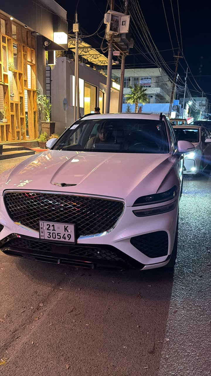السلام عليكم جينسيس موديل 2022 وارد امريكي حادثها كما موضح بالصورة السعر 340 وبيها مجال السيارة  ماشية السيارة 70 الف كيلو  
مواصفات  فول للأخير
1_بصمة نضام ترحيب 
2_بانوراما
3_كامرات 5 (360 درجة)
4_تشغيل عن بعد 
5_كشنات خزن ميموري 
6_شحن واير ليس 
7_تبريد قطعتين 
8_كشنات جلد و كنتاره 
وبعد هواي مواصفات بيها اي استفسار الاتصال على الرقم  *********** متواجد على واتس اذا عندك استفسار اكثر 🤍
