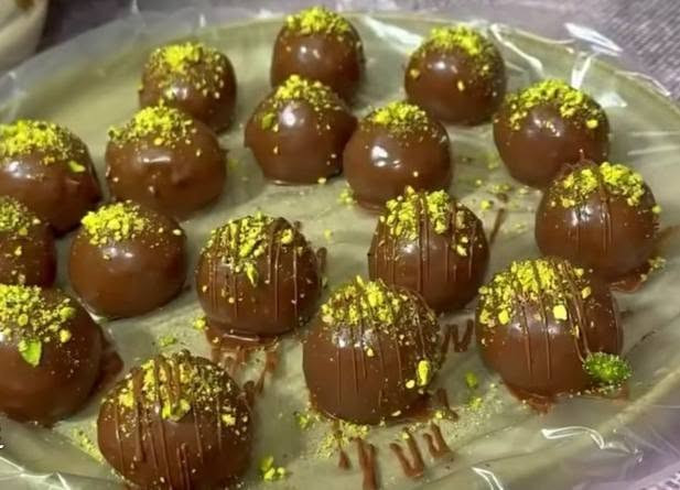 يتوفر حلى كاسات باردة طيبة وكلش منعشة تنفع توزيعات  يتوفر قطع كيك خلية نحل كرات  كرات مبروش جوز الهند طيبة ذوب بالحلك دسيباستيو بصوصات تجنن ليزي كيك جيز كيك سعر مناسب توصيل داخل الديوانية بخدمتكم


**إذا كنت صاحب هذا الإعلان وتريد حذفه لأي سبب، رجاءا أرسل رسالة إلى الدعم الفني**