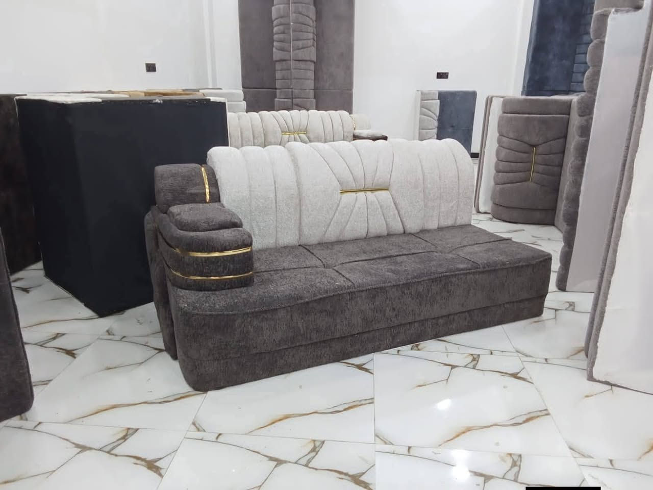 الناصرية الاسكان الصناعي النزله الثالثه نزله البانزين خانه نهايه شارع مدرسه أيليا مجاور صيدليه أيات كريم
للاستفسار اكثر الاتصال على الرقم ***********
