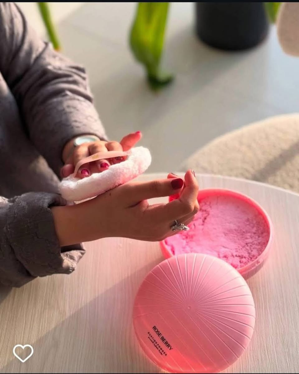 لأنكِ رمزٌ للأناقة والجمال😌
بودرة جسم بديلة فرانك المشهورة ومس ديور 
من روز بيري بودرة جسم روز بيري حجم كبير 🍇🍭💕 !

بودره رائعه معطرة للجسم رائحتها ساحره وجذابه تترك ملمس ناعم على الجسم 

 لا تفوتوها ريحتها نظافه متاكده تحبوها 🥹🍭💕💕

واهم شي حجمها كبير تكفي لكم فتره طويله ججدًا 👌🏻 
الحجم200غرام


**إذا كنت صاحب هذا الإعلان وتريد حذفه لأي سبب، رجاءا أرسل رسالة إلى الدعم الفني**