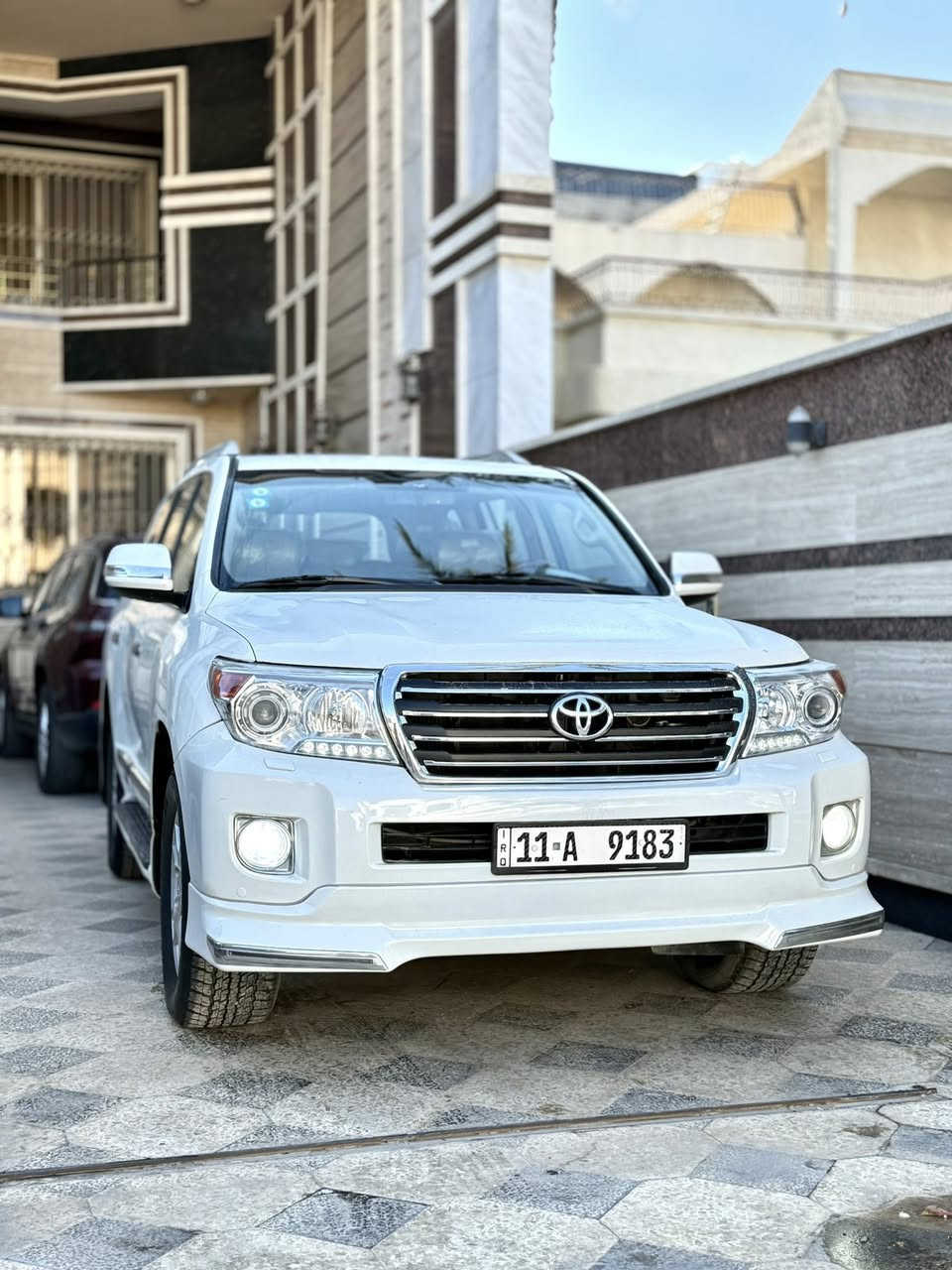 السلام عليكم
لاندكروز 2012 فطيم خليجي بيها قطعتين صبغ
باب خلفي وجاملغ خلفي جهة اليمين بدون دواخل
محر 8 سلندر 4600 ماشيه 192 كم حقيقي
فول مواصفات سياره جاهزه بدون نقص
——————————————-
العنوان بغداد السيديه
السعر 320$
للاستفسار  ***********
