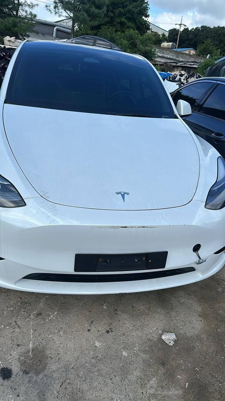 السلام عليكم
تسلا y 2024
رقم بغداد
25 الف ميل  
تك ماطور 
سنوية جديدة 
بدون حادث
***********
