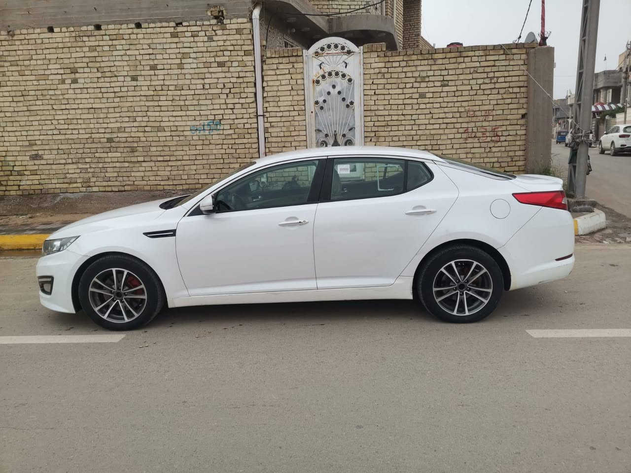 كيا اوبتيما موديل 2013 خليجي محرك 2400 فول ما عدى البنوراما مكفوله من الضربه والصبغ بيها بارد بالباب ماشيه197 الف سياره جاهزه وخير من الله ....
  مكان السياره واسط / النعمانية
***********
***********
