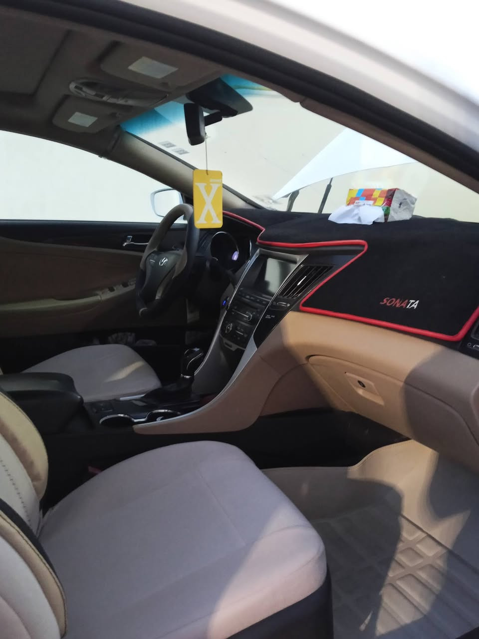 السلام عليكم
سوناتا  وارد امريكي 14لمتد كامل مواصفات 
بصمه 
بانوراما 
شاشه كبيره 
رادار شاشه اعطال 
كامره خلفيه 
نضام ايكو 
تبريد قطعتين 
تحكمات ستيرن
رقم ذي قار بسمي تحويل مباشر سنويه لغاية 27
السعر 12الف يعني 120 
هذا رقمي *********** يوجد واتساب
