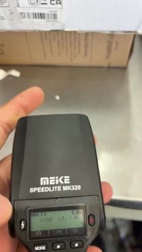 أنطوني • سعر • كاميرا