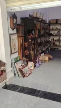 محل العبيدي • انتيكات وتحف • موصل الجانب الايمن