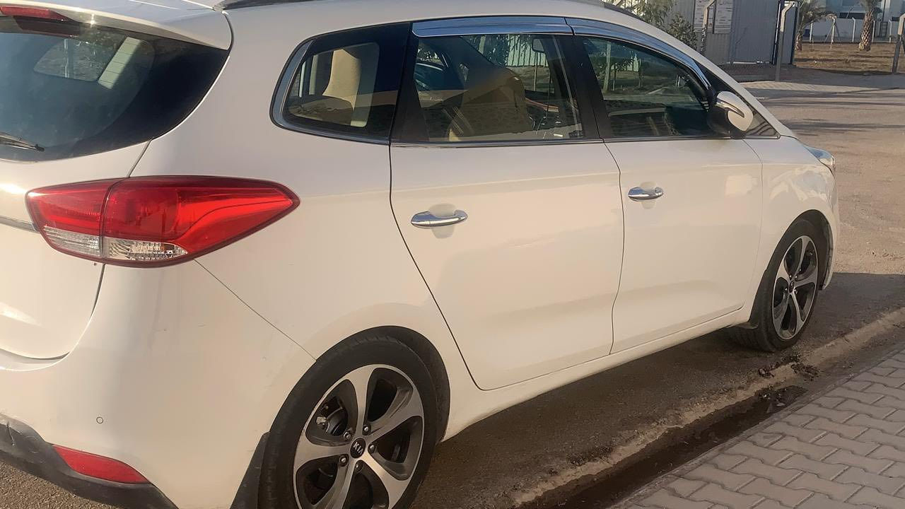 كارنز 2014ابيض صارخ فول مواصفات محرك 2000دوش خليجيه بأسم كردي تريد وكاله تريد تحويل سياره جاهزه مواصفات مكفوله كفاله سونار مرفق 
محرك 2000دوش
شفتات ستيرن
ثلاث انظمه للقياده 
تبريد بيانو مناخي 
حساس ماسحه اوتو 
نضام ضبابي للدفئه 
اربعه دسك ويل بلادي 
سعره 142مكلف بنشر 
رقم ***********
مكان السياره نجف الاشرف
