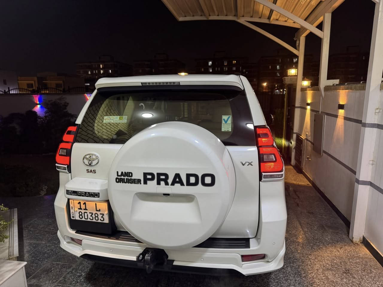 برادو ساز VX مدنايت موديل ٢٠٢١ للبيع ، السيارة نظيفة جداً ماشية ٧٤ الف كيلو فوول مواصفات بصمة وفتحة وشاحن تلفون و كراسي تدفئة وتبريد وكهرباء وجلد و ٧ راكب و ٣ قطع تبريد وتبريد منفصل وشاشة وكاميرا وحساسات ومري كهرباء وزنون وتحكم ستيرن دبل تانكي محرك ٤٠٠٠ و ٦ سلندر سيارة كاملة من كلشي بيها جاملغ امامي ايمن مبدل بلادي نفس اللون فقط وباقي السيارة مكفولة من الصبغ والبارد السعر ٤٣٢ وبيها مجال مكانها بغداد للاتصال ***********
