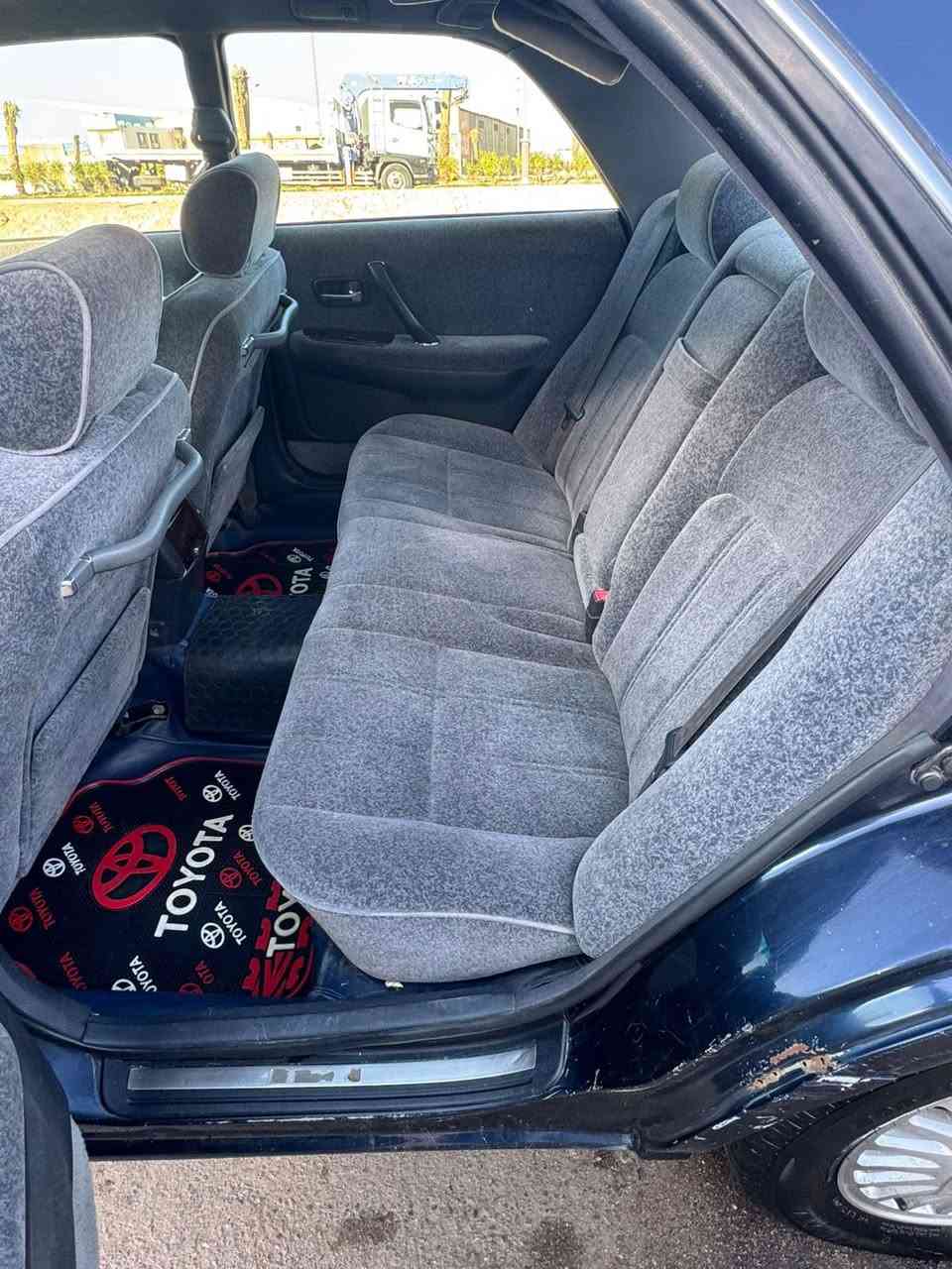 راس الثور موديل 1990 تم تاير جديد مكير وكير جددا رقم بغداد باسمي مكان السياره بصره سعر 90 بيها مجال اني مكلف بلنشر رقم راعيها ***********
