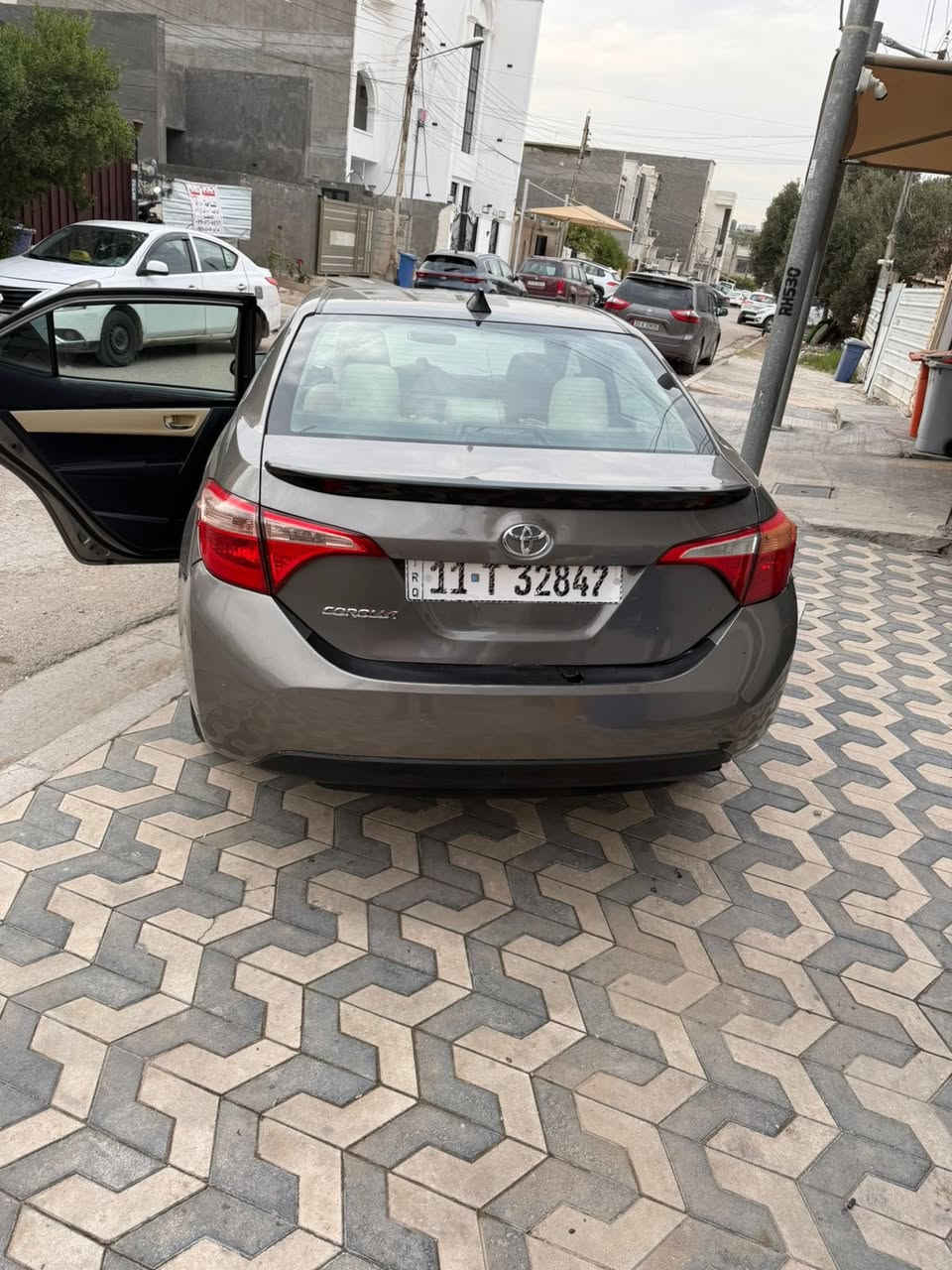 السلام عليكم كورلا مديل 18 ماشيه 109 جديده استخدام شخصي مكاني بغداد العامريه  السعر 140 وبيهه مجال بسيط 
***********
