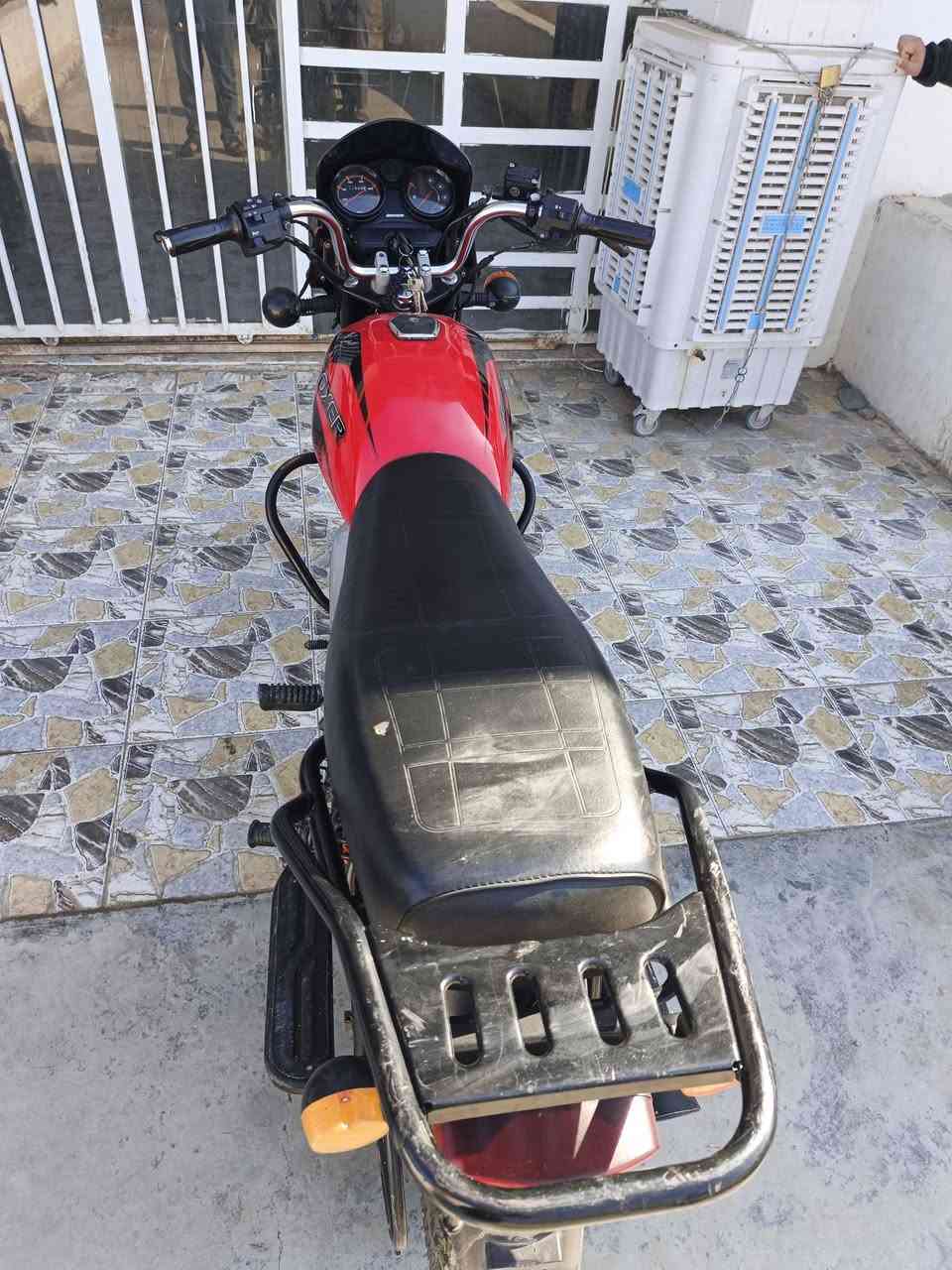 السلام عليكم بوكسر جبلي موديل 2021 اوراق كاملة السعر مليون و100 وبيها مجال المكان حسينية الراشدية رقم الهاتف ***********
