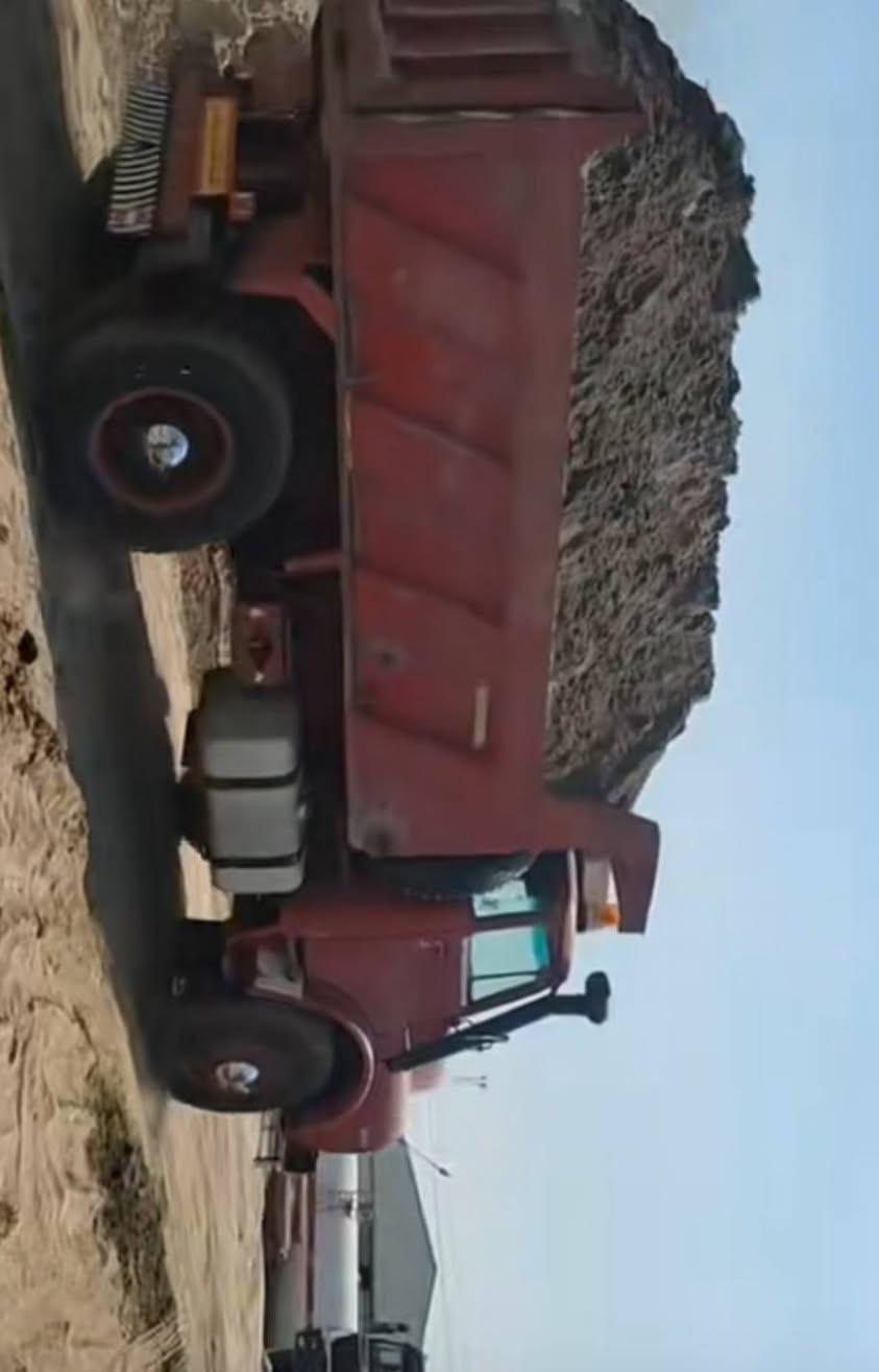 اخوان  يوجد لدينا تراب نوعية  تراب حري  الحدائق  يرهم دفن بتلو يرهم سكس او تك المحتاج يتصل *********** يوصلك بابك العنوان ناحيه كنعان بدعه
