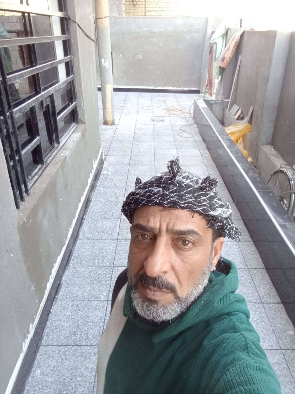 باسم الكريطي لكافة انواع السيراميك ولبورسلين ولكاشي متفرغ حاليا وين المستعجل 
***********
