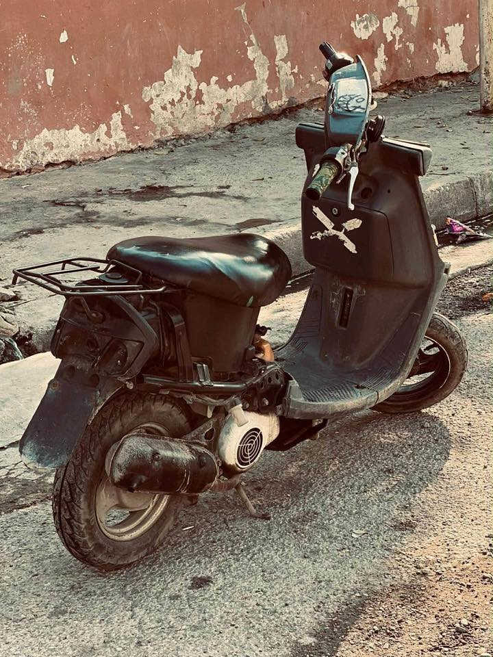 للبيع ب١٠٠ الف
ماطور شغال ومابي كلشي فقط الكشر تعبان مال روحه جيا 
***********
