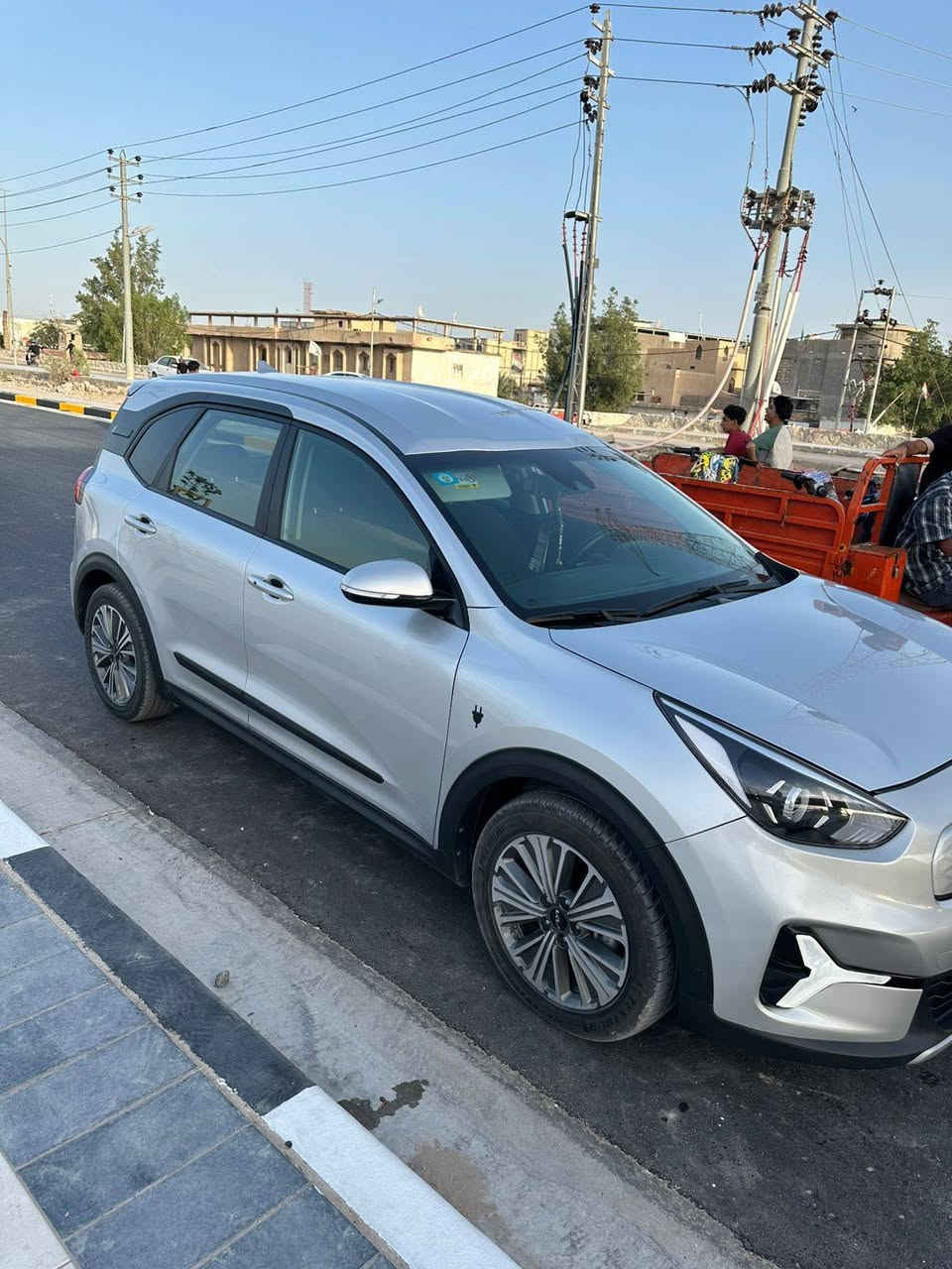 كيا نيرو موديل ٢٠٢٣
بيع او مراوس حسب القناعة
مكفول من الصبغ والمعجون 
ارباكات شركة  
فقط بارد بل مدكر جهة اليسارة وطرف البنيد
ت/***********
