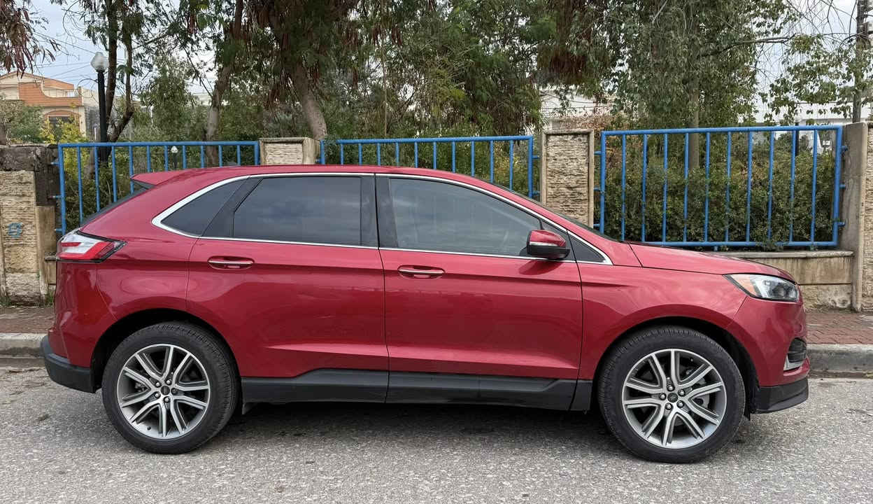 فورد ئيدج تيتانيوم
2024
🔴 بصمه 
🔴 شغال
🔴 دوكه بصمه
🔴 پانوراما 
🔴 كوشن جلد و كهرباء 
🔴 كوشن هيتر
🔴 سوكان هيتر
🔴 دبل اكسل 4*4
🔴 شحن موبايل
🔴 بريك كهربائي 
🔴 ئوتو هولد
🔴 باركينگ
🔴 شاشه گه وره
🔴 3 گير
🔴 صندوق شفت
🔴 كوشين خه رن
🔴 سماعهسبورت Bo
زور موصفانى تر سياركه ته نها 1 پارچه صبغ
بى داخلى بى ژورى ارباك سيستم
*********** - 186$
