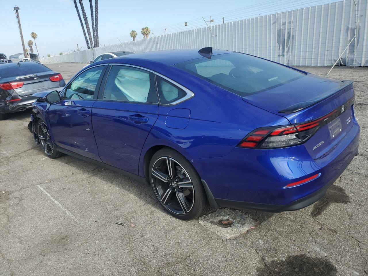 سلام عليكم هونده اكورد 2024 الحادث كما موضح بلصوره بصيط بدون دواخل ماشيه (23) مكان السياره بغداد الدوره للاستفسار ***********
