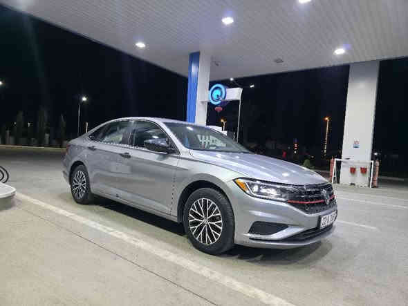 جێیتای ٢٠٢١ مواسەفات S
مەکینە ١٤تۆربۆ 
٣پارچەو بستێکی بۆیاغە 
بەناو خۆمەوەیە هیچ نوقسانیەکی نیە
3VWC57BU3MM008455
***********
١٢٥$ رانية
