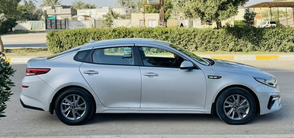 اوبتما 2022 وارد كوري اصل بانزين فقط مكينه دوش 
بيها رشات صبغ اثر لواصق بدون ضرر بدون فتح بدون معجون مجرد رش بيع او مراوس السعر 157$ مكاني بابل - الشوملي 
للاستفسار *********** او ***********
