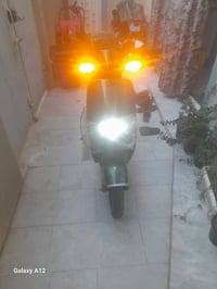 شحن • ٥بطارية • تيسلة