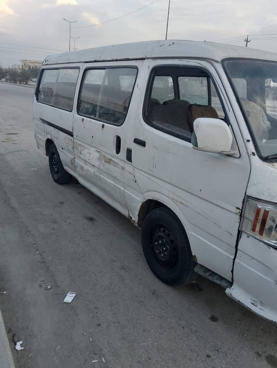 سلام عليكم فتون للبيع سعره ٢٠ كير ومحرك ونجي 
البدي نضيف وبلادي شوفت عينك ودواخله كذالك راعيه موجود يريد أمداور عليه غرمات مليون ونص 
مكان النجف ‭٠٧٨١ ٠٨٤ ٧٢٦٤‬
