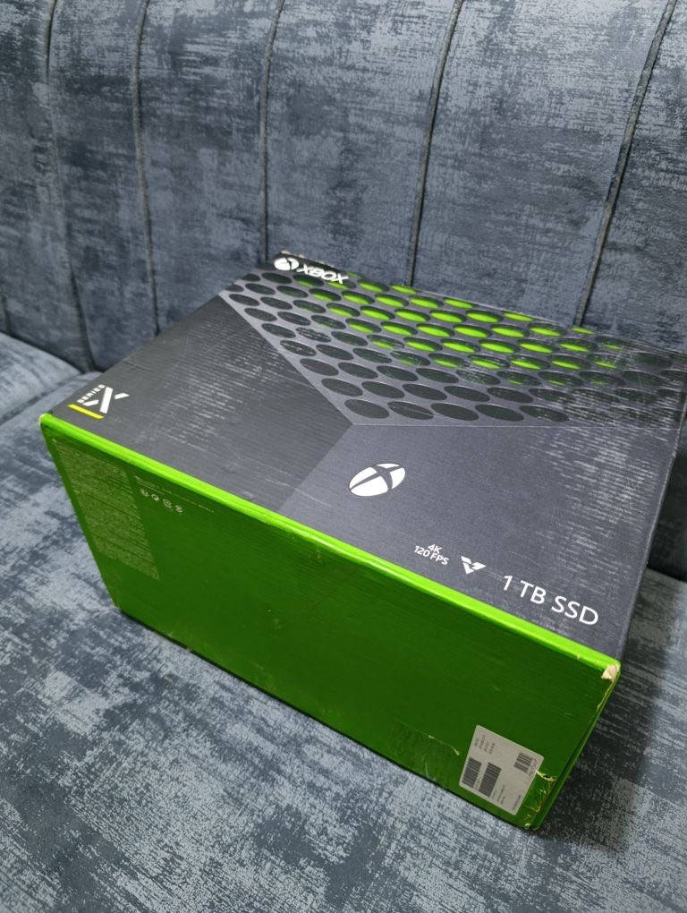 السلام عليكم سيريس اكس يجي وياه دبل جوستك وحده من الجوستك الابيض يجي وياها بطاريه تشحن وياه 
لعبه فيفا 26 جهاز نظيف يخبل مثل ما موضح بالصور سعر 600 ماكو ارخص من هالسعر 
مكاني الحلة وتوصيل موجود


**إذا كنت صاحب هذا الإعلان وتريد حذفه لأي سبب، رجاءا أرسل رسالة إلى الدعم الفني**