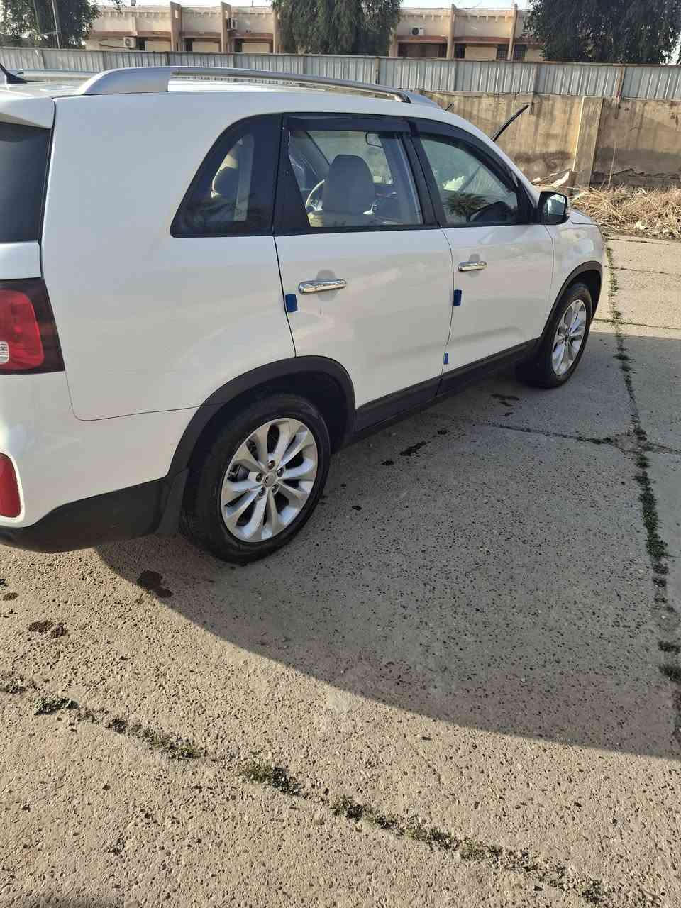 سلام عليكم  سورنتو البيع موديل ٢٠١٣ خليجي سياره ٧ راكب مكينه ٢٤٠٠  مكينه وكير وحداديه  خير من الله  تبريد ثلج ٣ قطع سياره بيه صيغ ٥ قطع ولباقي مكفول سياره جاهزه من كل نواحي سياره بسمي تحويل ثاني يوم  سعر ١٢٨ وبيه مجال مكان سياره بابل القاسم  ***********
