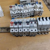 عدي هاي الغراض مستعمله قليل الخلاطات كله ثقيل الجوزات اصلي من ميت انبي...