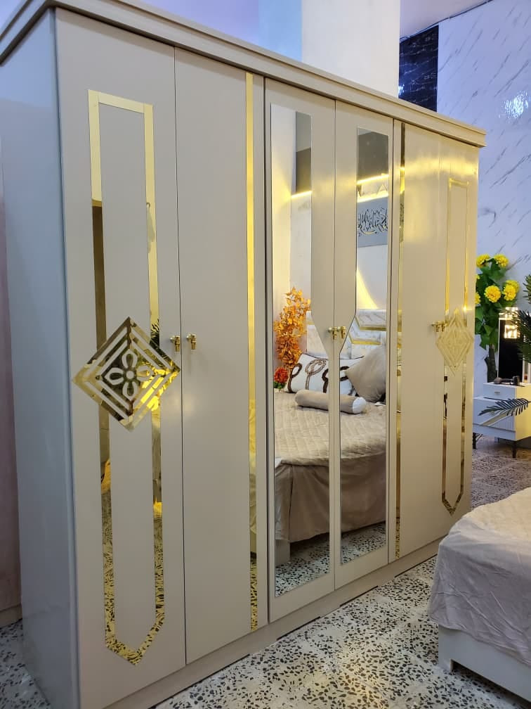 🚨🔥 عرض صاروخي لمدة يوم واحد فقط! 🔥🚨

فرصة ما تتكرر لعشاق الفخامة 👑
غرفة نوم ملكي عصرية بتصميم فاخر وجودة عالية تضيف لبيتك لمسة ملكية حقيقية ✨

🛏 مواصفات الغرفة:
✔ دولاب (220×220×50) خشب ماليزي أبو 9 مدبل – أبواب ماسنت رقم 1
✔ سرير ملكي (160×190) أبو 9 ماسنت – قواعد مدبل بـ12 مربوع لضمان القوة والثبات
✔ تسريحة ملكية (100×170) بـ3 أدراج ماسنت رقم 1
✔ 2 كمدينو ملكي ماسنت رقم 1

💎 خامات درجة أولى
💎 تشطيب فاخر بإتقان عالي
💎 ضمان حقيقي على الجودة

💰 السعر المفاجأة: 200,000 ريال فقط 💥

⏳ عرض خاص لمدة 24 ساعة فقط
⚠ الكمية محدودة جداً – الحجز بالأسبق

📍 العنوان: صنعاء – الحصبة
📞 للتواصل والحجز: 770743754
واتساب مباشره https://wa.me/967784500796
🚚 توصيل وتركيب داخل صنعاء ولجميع المحافظات بأقل الأسعار

✨ إبداعنا يدوم… والعروض ما تدوم!

#عرض_يوم_واحد #اقوى_التخفيضات #غرف_نوم_ملكي #اثاث_صنعاء #فرصة_لا_تعوض


**إذا كنت صاحب هذا الإعلان وتريد حذفه لأي سبب، رجاءا أرسل رسالة إلى الدعم الفني**