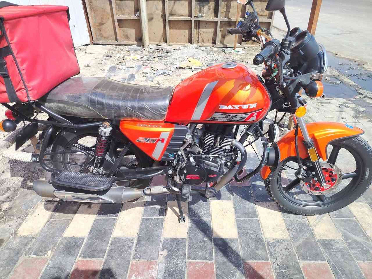 دراحة لا لبيع وهذا رقمي سعره *********** 180000محرك 42بس بيهه مجال
