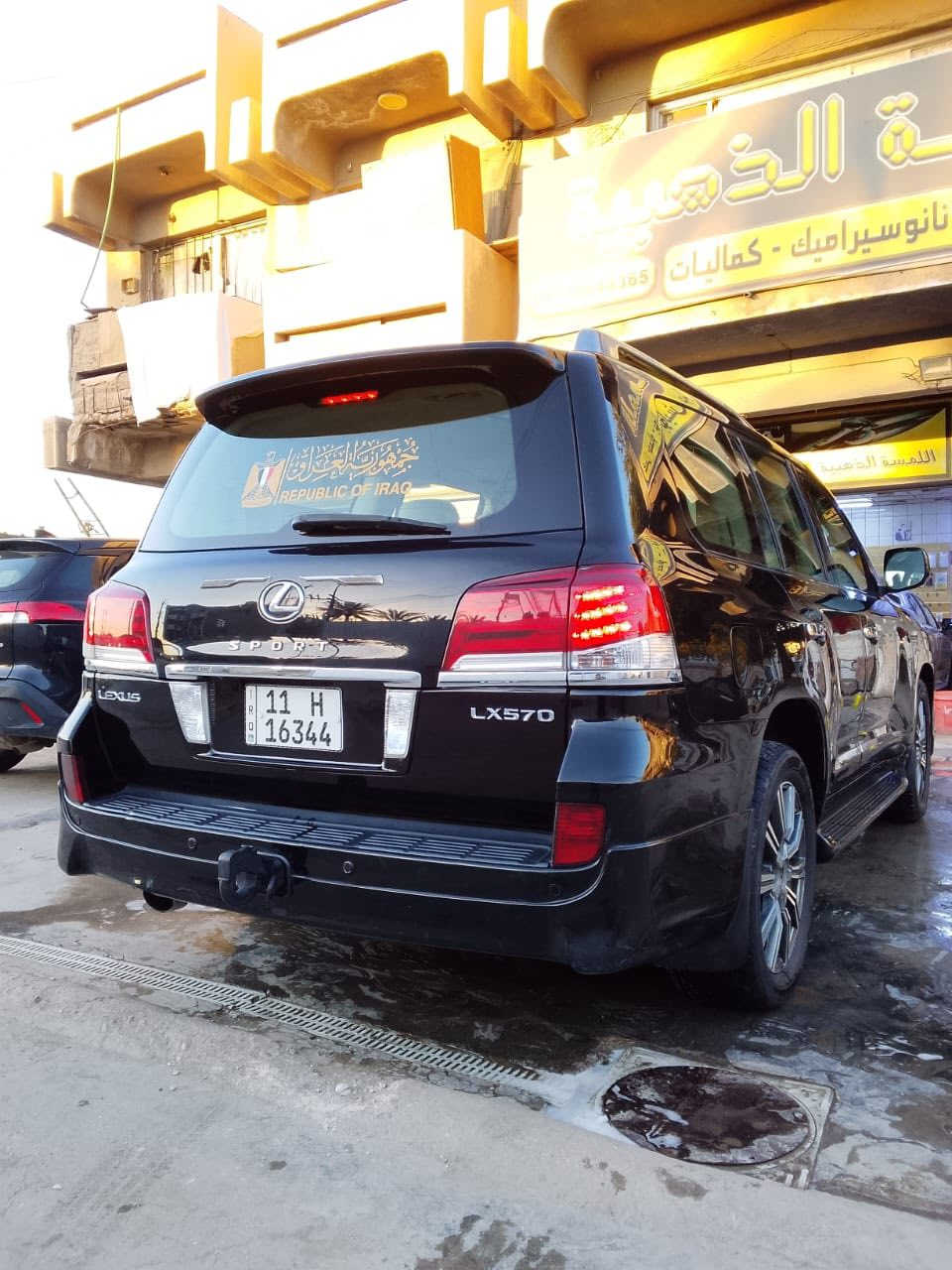 السلام عليكم  لكزز موديل 2010 بدون صبغ السعر 323ورقة  بيه مجال بسيط جدا  الأتصال  ***********.  او *********** موجود واتساب
