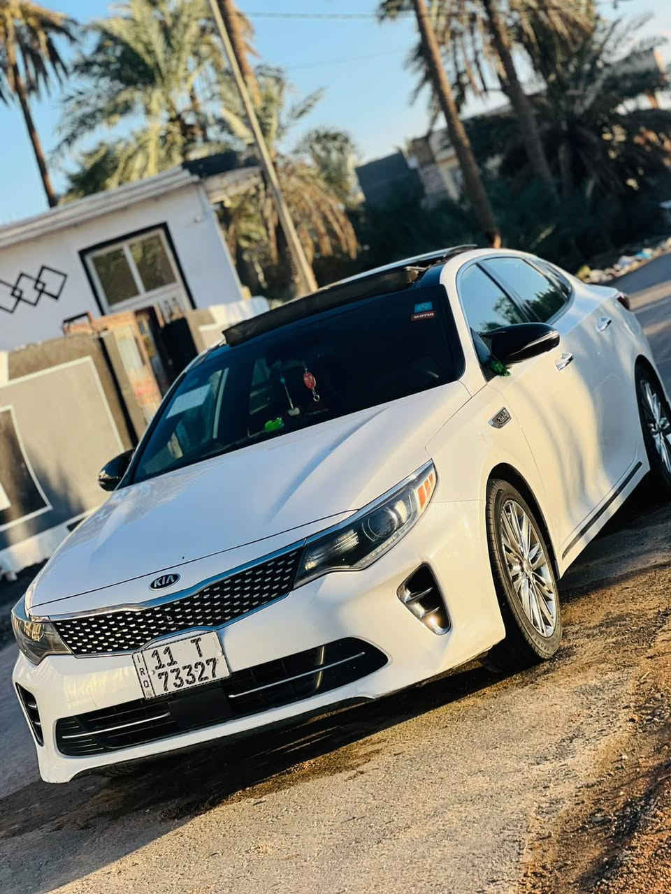النوع : كيا أوبتما 2016 LIMITED - SX وارد امريكي
🔹 الرقم :  نجف بأسمي
🔹 اللون: أبيض 
🔹 محرك 2.0 تيربو 
🔹 ثلاثة أنظمة قيادة (Eco / Normal / Sport)
🔹 4 كامرة + رادارات محيطية + حساسات 
🔹 لايت  LED فول متحرك 4 عدسات
🔹 مرايا شفط مع إشارات وقابلة للطي
🔹بصمات كاملة (تشغيل، أبواب، سايد بريك، صندوق)
      مع Auto Hold
🔹 سترين كهرباء + تحكم شفتات + تدفئة
🔹  مقاعد جلد تدفئة وتبريد أمامي، تدفئة خلفي
         مقاعد أمامية كهرباء + ذاكرة
🔹 فتحة سقف ( بانوراما )
🔹 تبريد مزدوج ثلج ❄️
🔹 دواخل نظيفة جداً
🔹 شاشة كبيرة + الايرباكات سليمة
🔹 ستائر جانبية أصلية

مواصفات أخرى :
‏Apple CarPlay و Android Auto و GPS
نظام صوت Harman Kardon (14 سماعة)
نظام ترحيب
يدات كروم
نظام توقف مفاجئ
نظام تحديد المسار
إنارة مقابض الأبواب
إضاءة داخلية للأبواب
مخارج USB وشحن متعددة
قيادة شبه ذاتية
🚫 الضرر: تبديل قبق الجنطة فقط السونار موجود بلصور 

العنوان: النجف الاشرف
للاستفسار ***********
