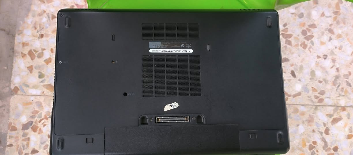 Dell للبيع مستعملة
معالج i7-4610M @ 3.00GHz   3.00 GHz
رامات 16.0 GB
256جيجا
مع كرتين شاشه داخلي مدمج واحد 
Intel HD Graphics 4600
والثاني amd
ويندوز 10
السعر 225وبي مجال قليل
رقم *********** والخاص هم مفتوح للي يحب يشتري
