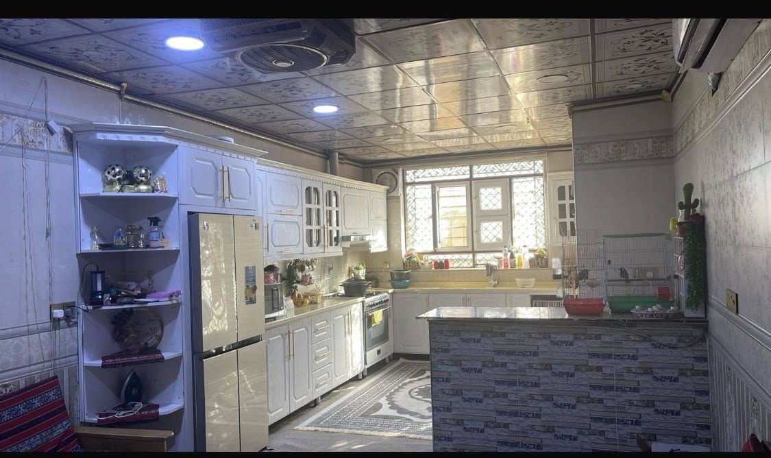 السلام عليكم
دار للبيع مع مشتمل المساحة 300 متر الواجة 15  والنزال 20
العنوان سامراء حي المعتصم فرع الحاج  محمد علو 
قرب جامع الرساله  
‏للاستفسار  ￼تصال على الرقم 
***********￼
