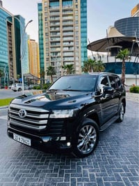 لاندكروز GXR • ٢٠٢٢ • ٥٣٠٠٠ كم