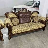 ئەم تاقمە مەلیکیە بۆفرۆشتن فول کلاسیکیە بێعەیبە  هەر بەلۆکی ماوە 📦 ژ.م...