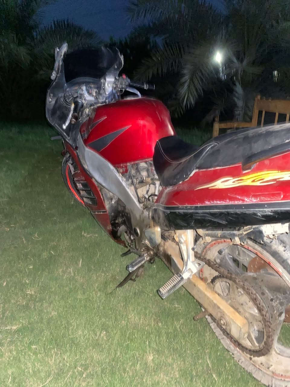 السلام عليكم 
#للبيع دراجه سوزوكي موديل 2002  محرك 400c دراجه نضيفه ما بيه اي شي ولا اي نقص دراجه نكره سلف تشغل او تطلع  دراجه محرك ايخبل بيه نشاط 1.2.3 بطناش دراجه نضافته 80/100 كهربائيات كله شغاله السعر 1200 او بيه مجال شيي قليل الاستفسار الاتصال ***********
