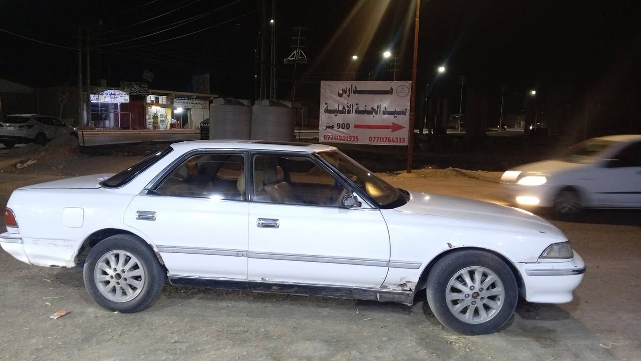 مارك فلات مديل 91كير ومكينه نضيفات حداديه وصط تخم تاير  كهربائيات شغاله نقص مشط ستيرن ثكيل دواخل جديده بيه خياس  ب الهلات الوره اليعر 33وبيه مجال للطيبين اتصل وبيك خير ودلل غير متواجد ع الفيس ؛***********
