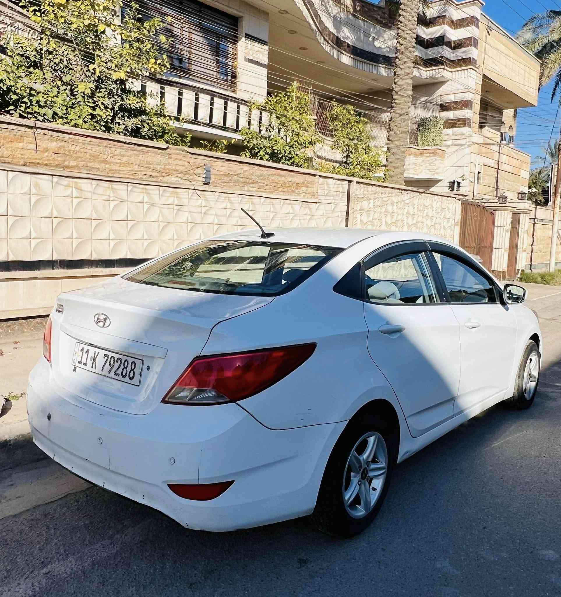 السلام عليكم 
اكسنت وارد امريكي 17
حادثها جاملغ خلفي بدون دواخل 
رقم بغداد الدولي 
بأسمي هزه سنويه جديده 
كير مكينه مكفولات
ويل كب بلادي 
داخل نظيف جداً
صدر جديد 
ماشيه 87 
بغداد الغزاليه 
السعر 97 وبيها مجال بسيط 
‏ ‭0770 993 4463‬
