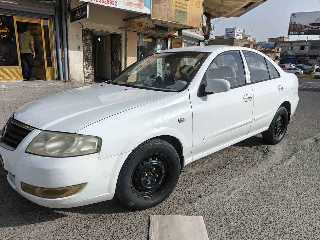 نيسان سني موديل ٢٠١٢ رقم بصرة حره سنويه بسمي تنتهي ٢٠٢٨ مكفوله من الضربه والتبديل والفتح بيه رشات صبغ بسيطه تجميل ،،، مكينه كير تمام وحداديه حلوه وكهربائيات كلها شغاله السعر ٩٨ وبيه مجال للشراي مكان السياره البصرة المشراق القديم ***********
