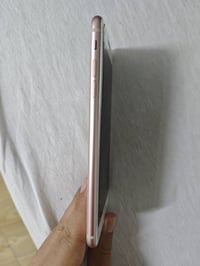 آيفون ٨ بلس • ذاكرة ٢٥٦ • بطارية تحتاج تبديل