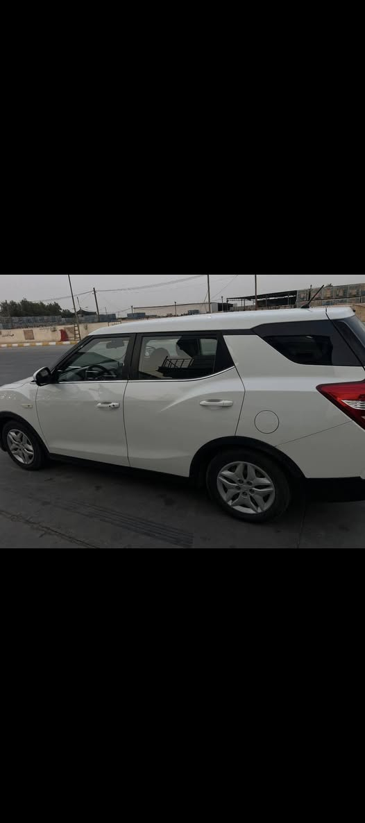 سانكيونك تيفولي 2016 كاز 
محرك جديد 
السياره بيها باب السائق مصبوغ فقط 
كلها جديده وجاهزه رقم أربيل 
هزه جديده 
للبيع أو المراوس 
*********** وتساب فقط
السعر 100$
