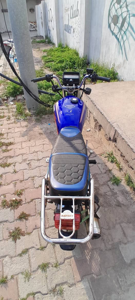 سافين 5كير نضيف كهربا شغال تايرات جديده سعر ٢٥٠ ألف *********** واتس
