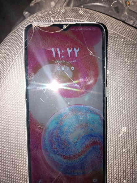 تليفون.  Galaxy A04e
ذاكره 32
بي كسر بل شاشه
سعره 50 
*********** بي واتساب
