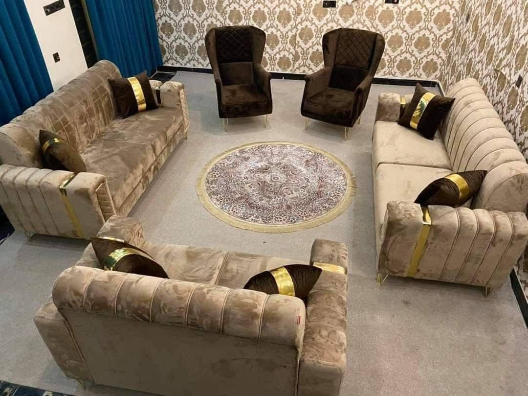 عرض خاص  خلال اسبوع فقط
سعر 385فقط 

أنتبااااه إلى لأسعار 
ال١٠ مقعد   385
ال٩مقعد  360
ال٨ مقعد   325
ال٧مقعد  295
ال٦مقعد  260
ال٥مقعد  225

توصيل داخل بغداد مجانا  اطراف15
صنع عراقي  
أحدث التصاميم الفنية 
🖍الشغل حسب طلبكم من ناحية اختياركم الالوان وعدد المقاعد 
⭕️مواصفات العمل 
♦️اسفنج. مميز 
⭕️ الخشب مقعد مضغوط
رجل عظم عاج او نيكل ذهبي

⭕️القماش 
 قديفه 

❇️قياسات القنفات ❇️

العرض 75
190سم  القنفه الكبيرة ام ثلاث مقاعد 
150 سم القنفه الوسط ام مقعدين 
75 سم  الكرسي. 
🌹🌹🌹🌹
جميع الالوان متوفره
توصيل داخل بغداد مجاني أطراف 15

التوصيل  سريع 
للحجز ارسل
 الصورة 
والاسم 
ورقمين موبايل 
والعنوان
على الخاص

الاضافات 

تخم ويا 4كوشات فقط


**إذا كنت صاحب هذا الإعلان وتريد حذفه لأي سبب، رجاءا أرسل رسالة إلى الدعم الفني**