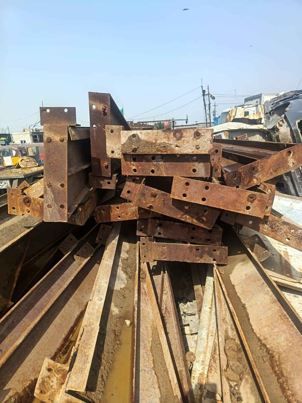 جملونات العدد 2للبيع العرض 19النزال 90متر مكاني بغداد م الصدر ***********
